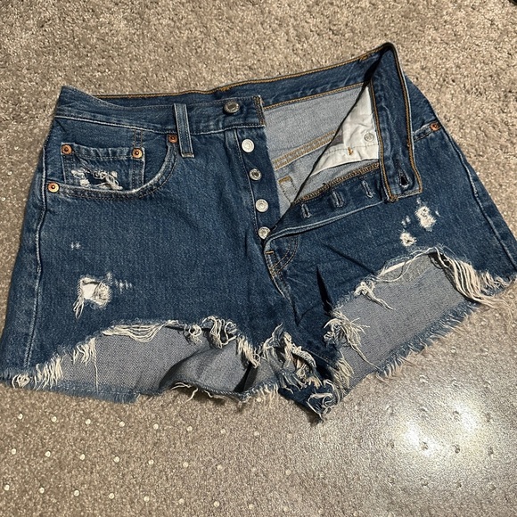 LEVI’s 501 Original Fit High Rise Distressed Western Daisy Duke Shorts Sz. 26 - Picture 6 of 10
